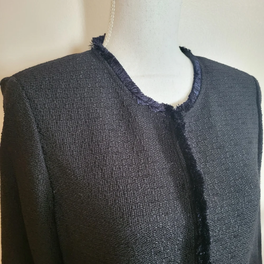 St. John Collection Boucle Wool Blend Fringe-Trim Blazer Black Navy Size 10 - Picture 6 of 12